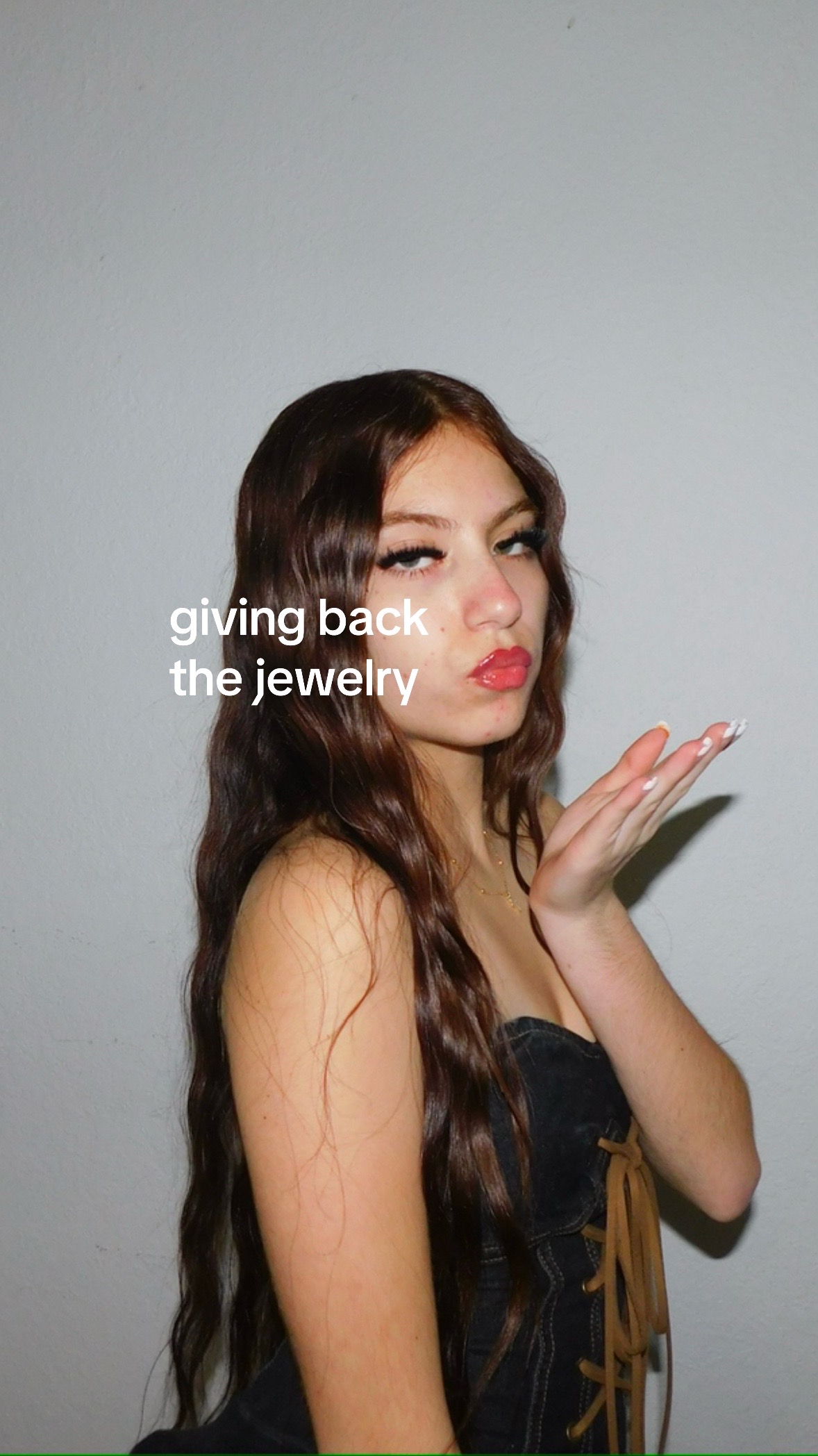 @️