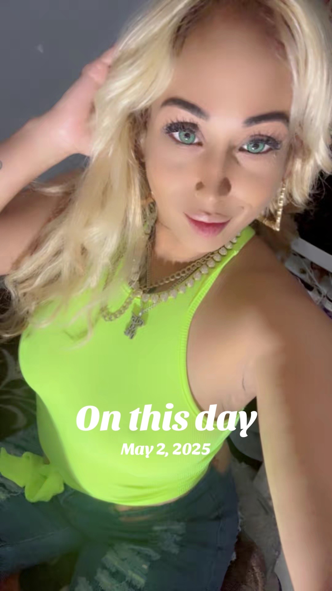 @Trustno1623_