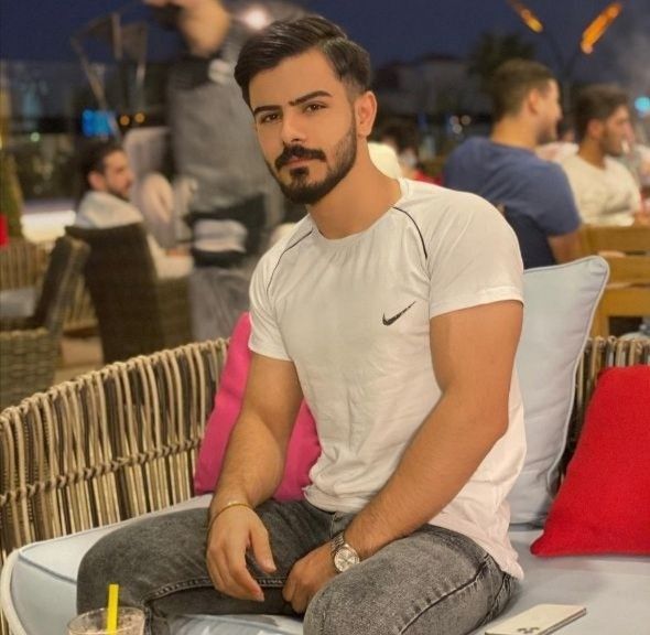 @بحلم بيك انا