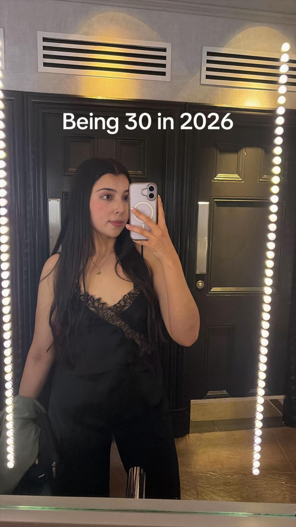 @Ana Guzm&aacute;n