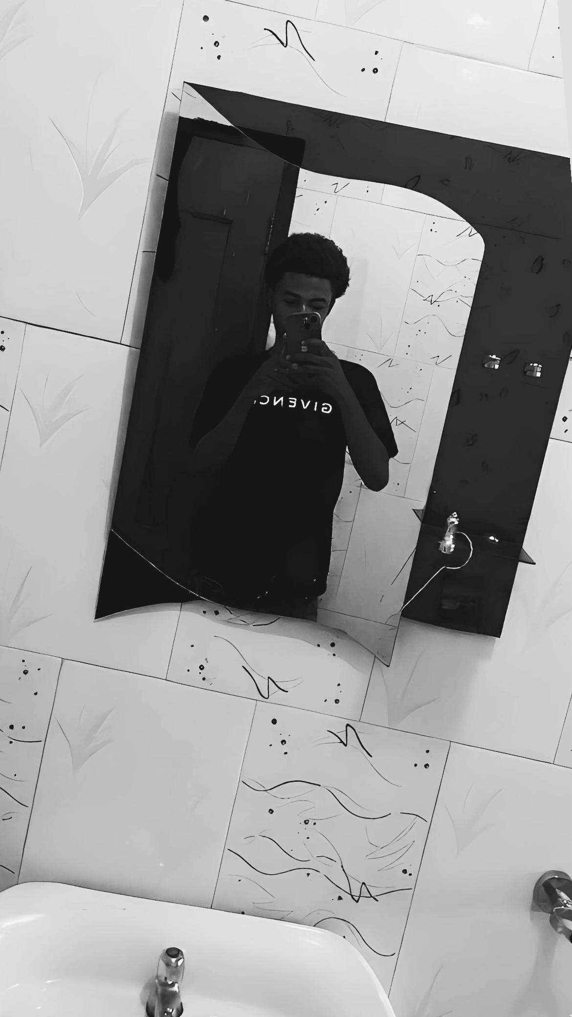 @PERRY💕🕊️