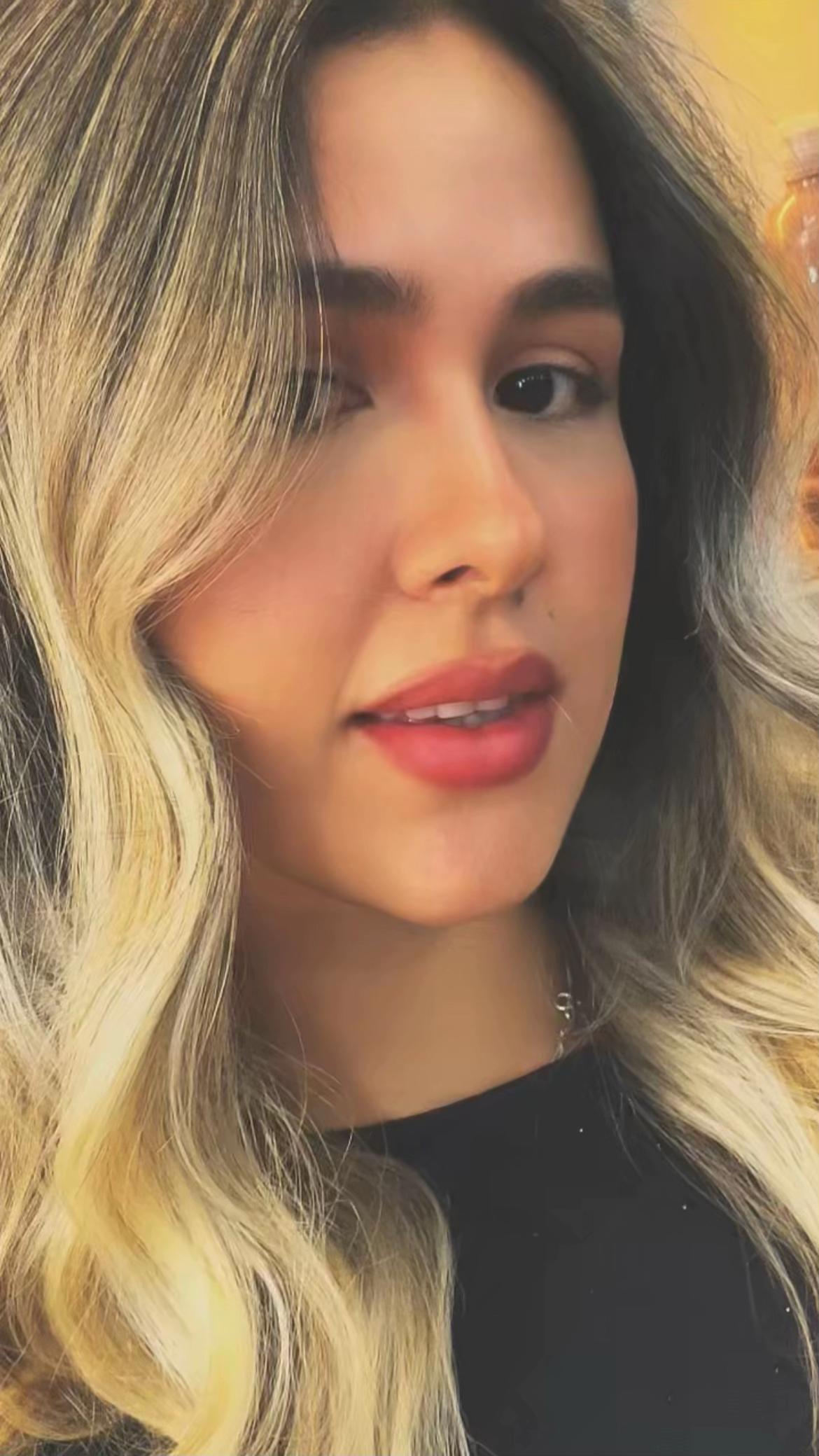 @Jennifer Lorrana 🐝