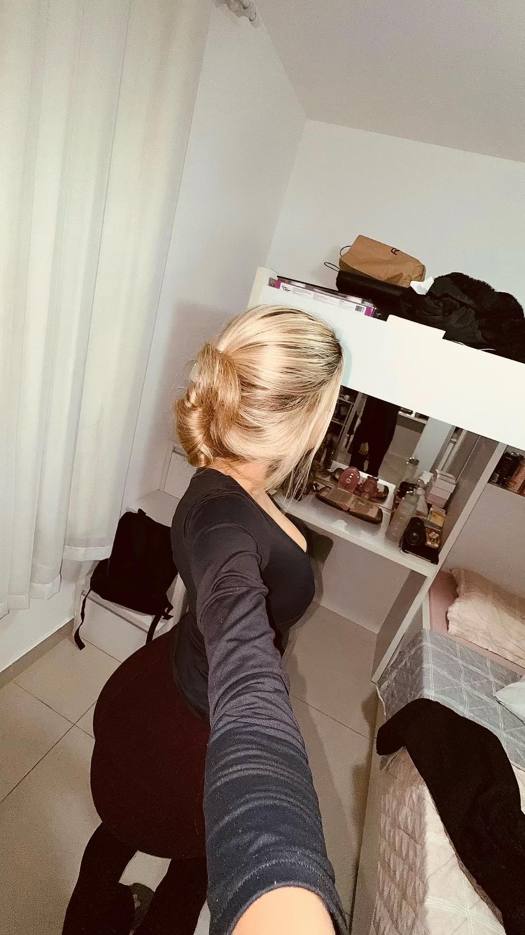 @lindseyy