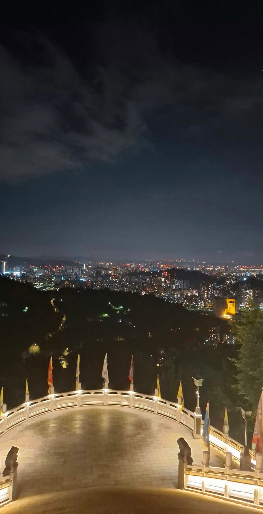 @張張