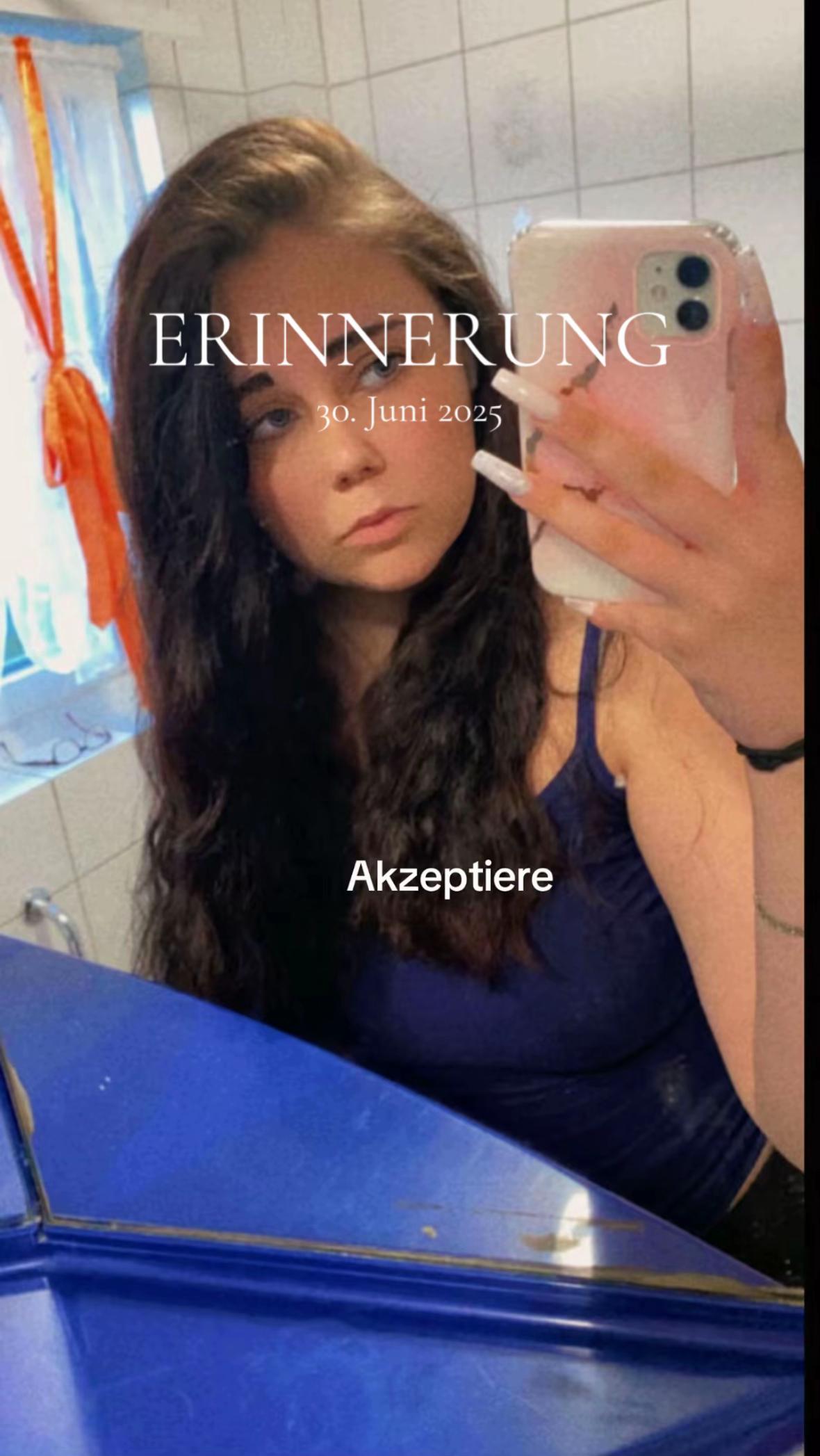 @Beccy🦋۶ৎ