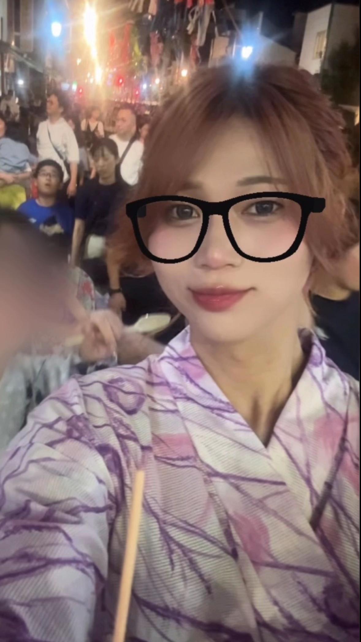 @せな