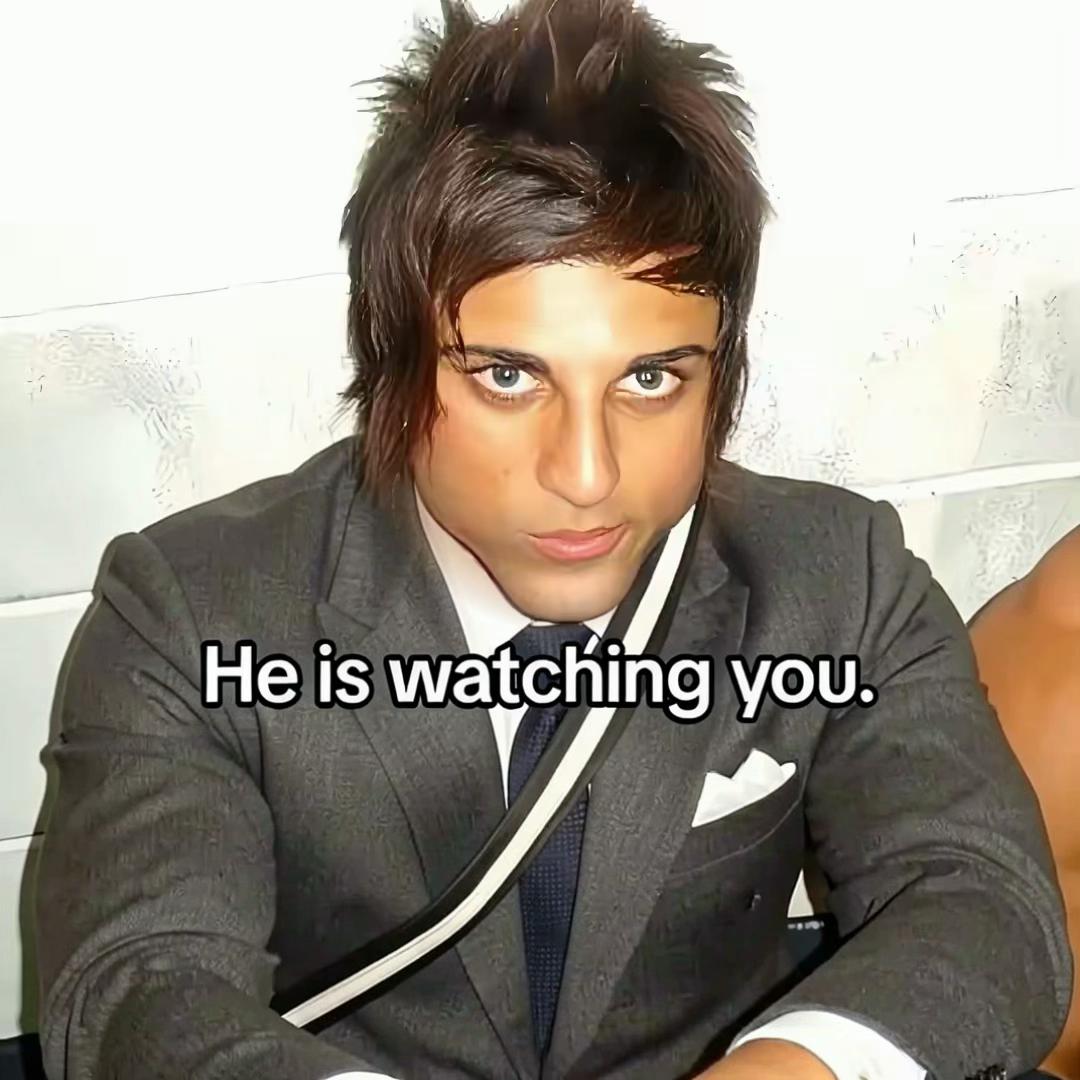 @Zyzz 🇰🇭