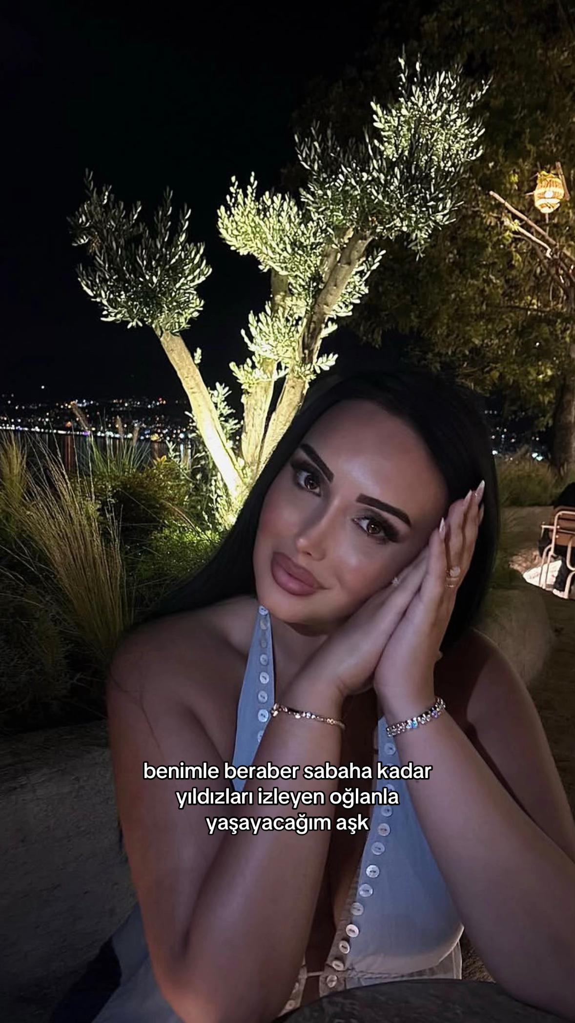 @𝓘