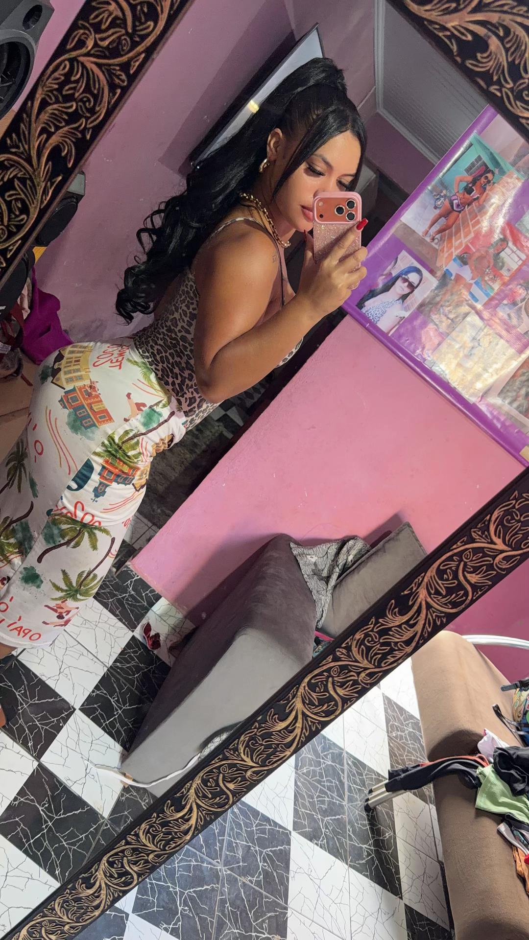 @carlatainaanjos