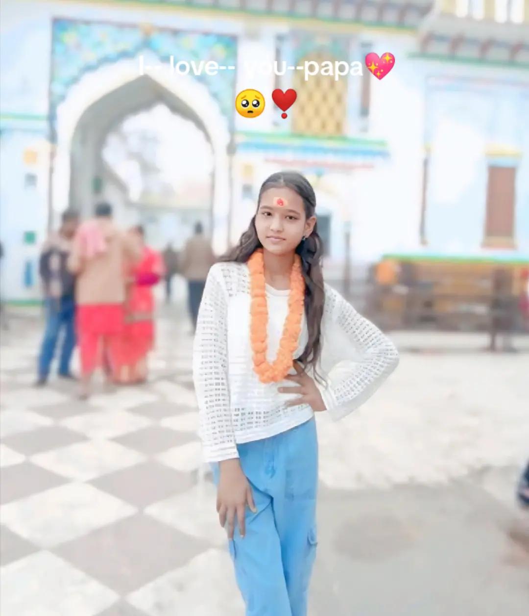 @Queen 👑 Aaradhana 💝