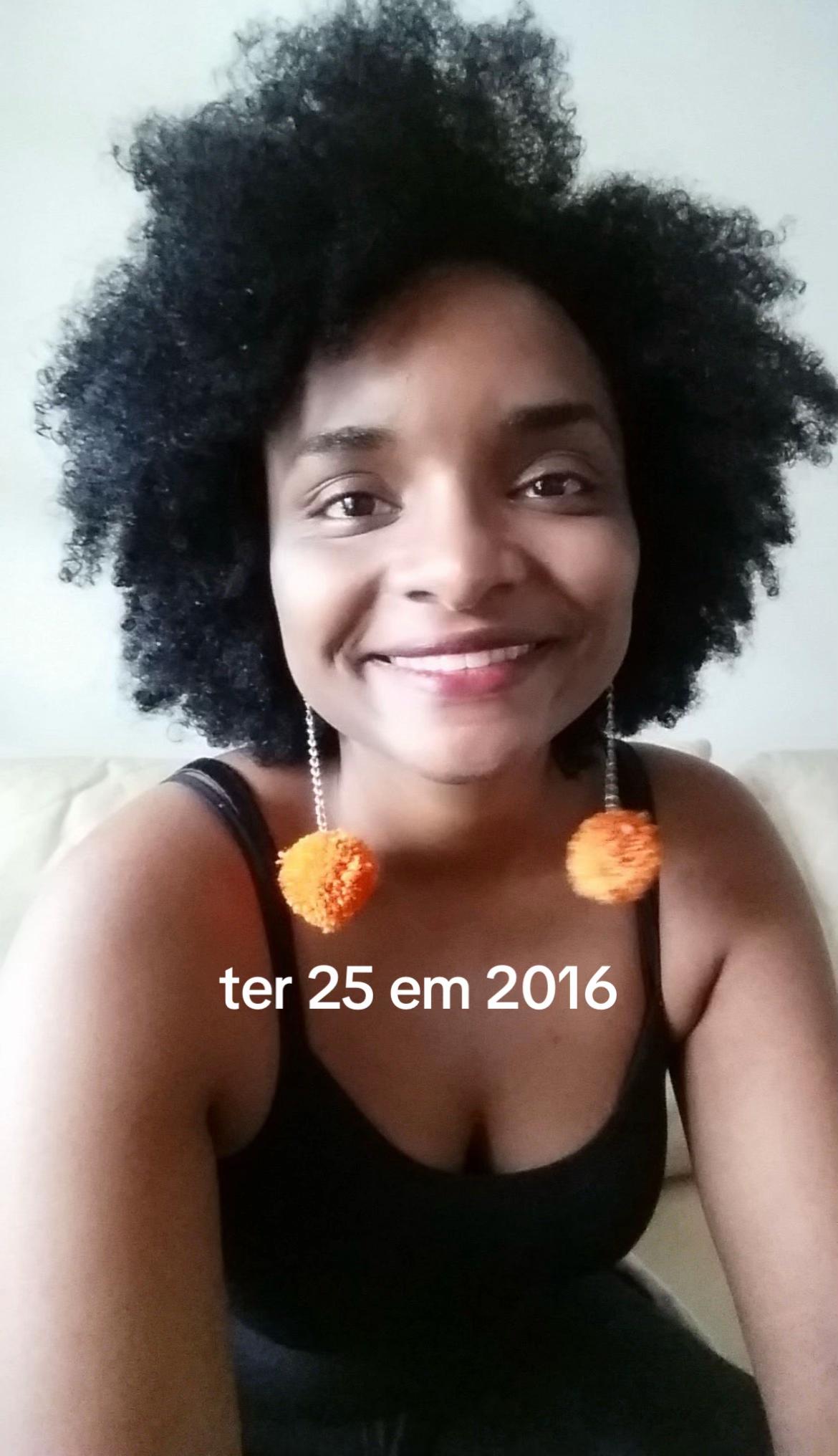 @Esthela