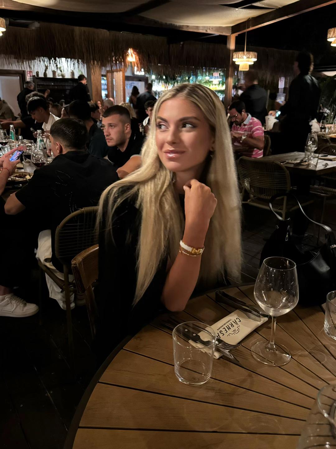 @laviniamontesi