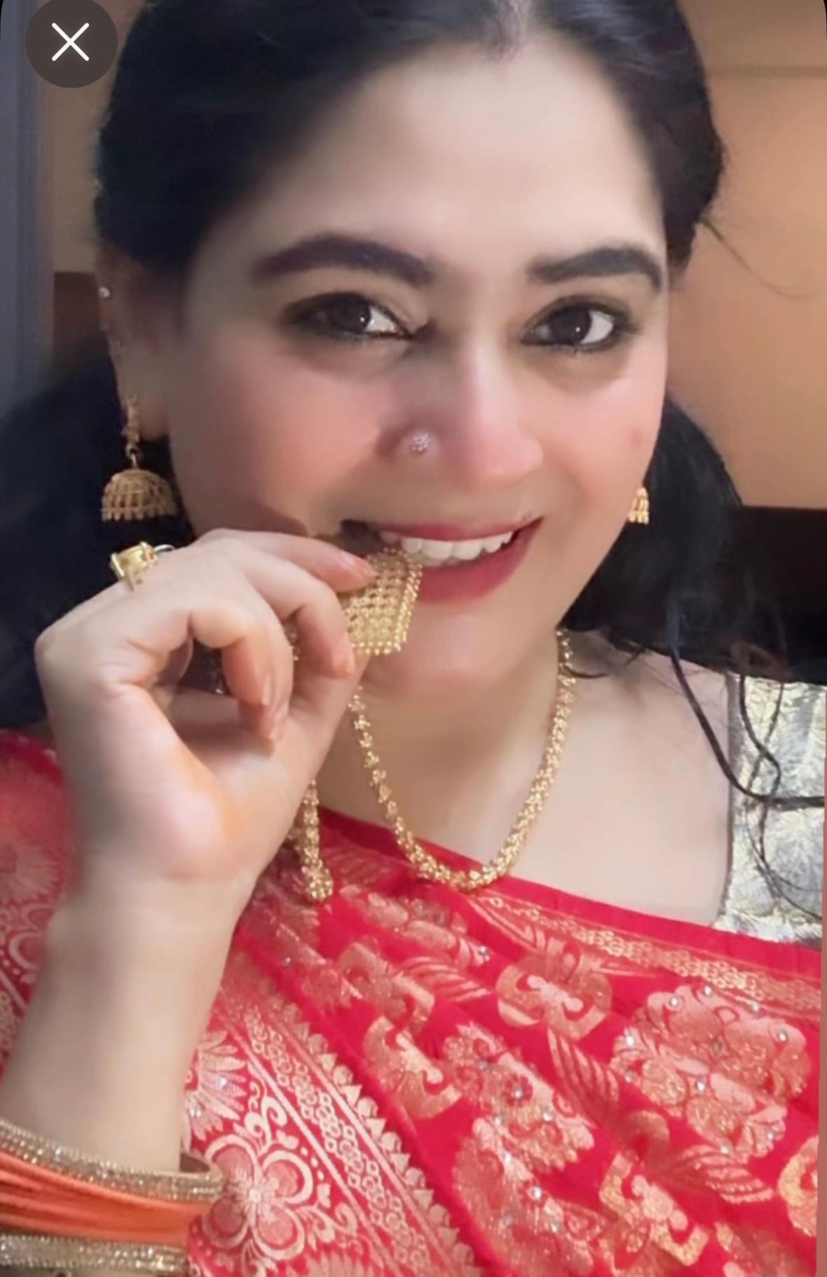 @പോന്നു മിന്നു