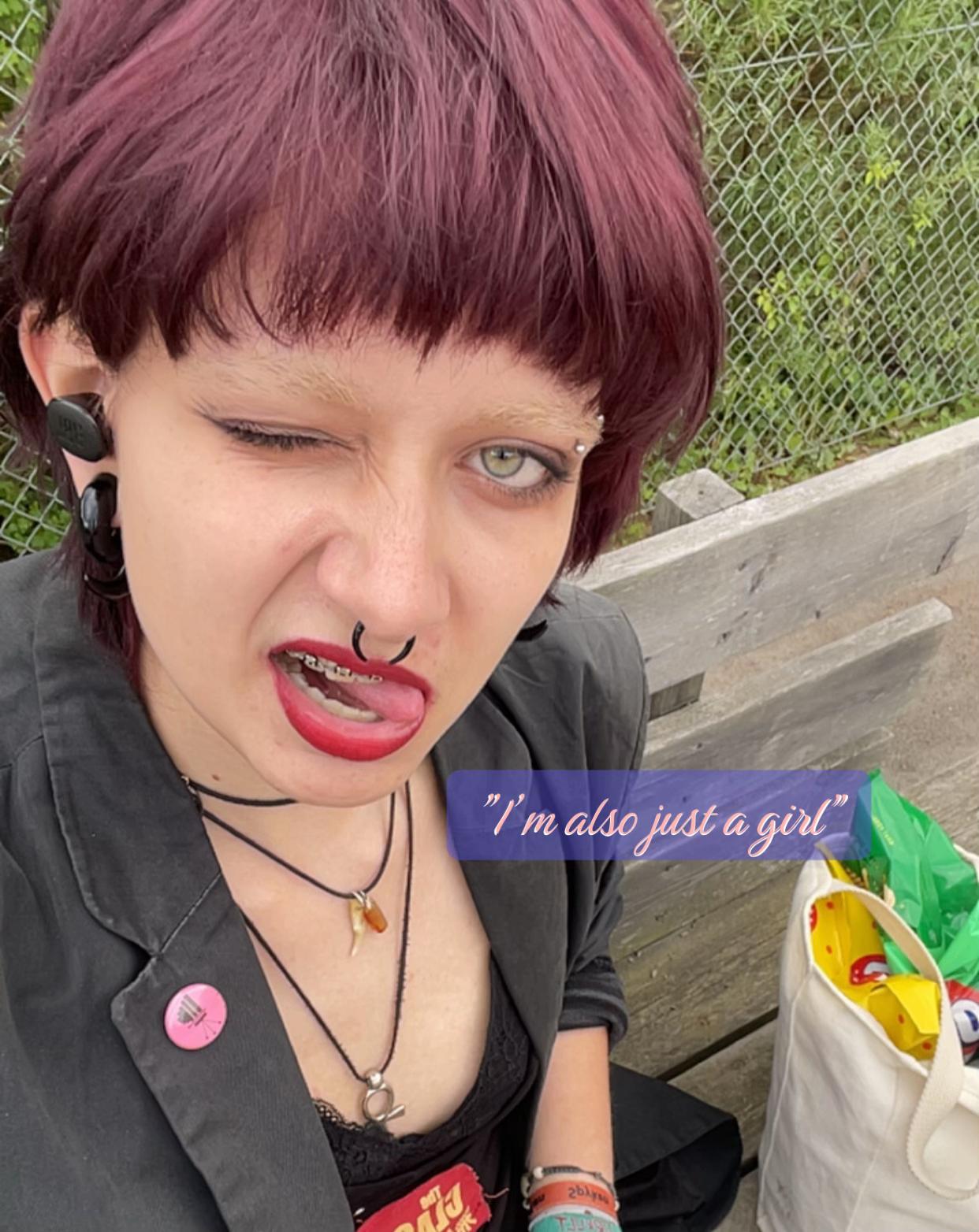 @✯