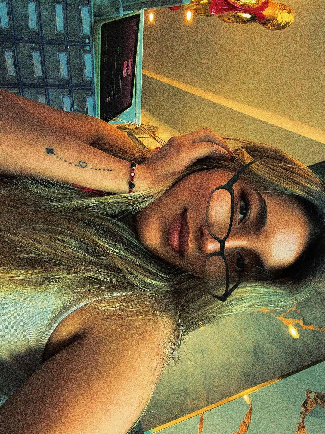@Michelle CM♡