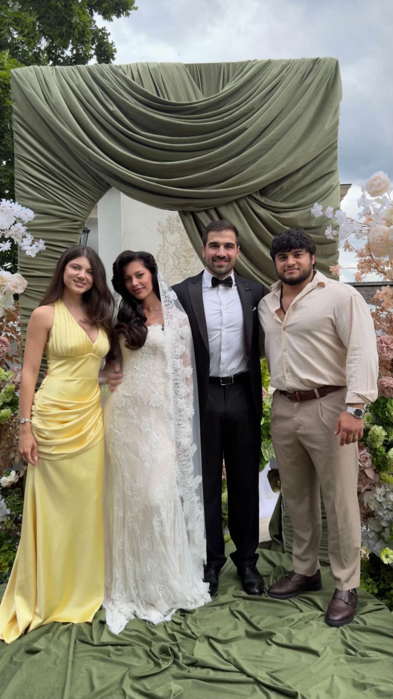 @the.dream.wedding