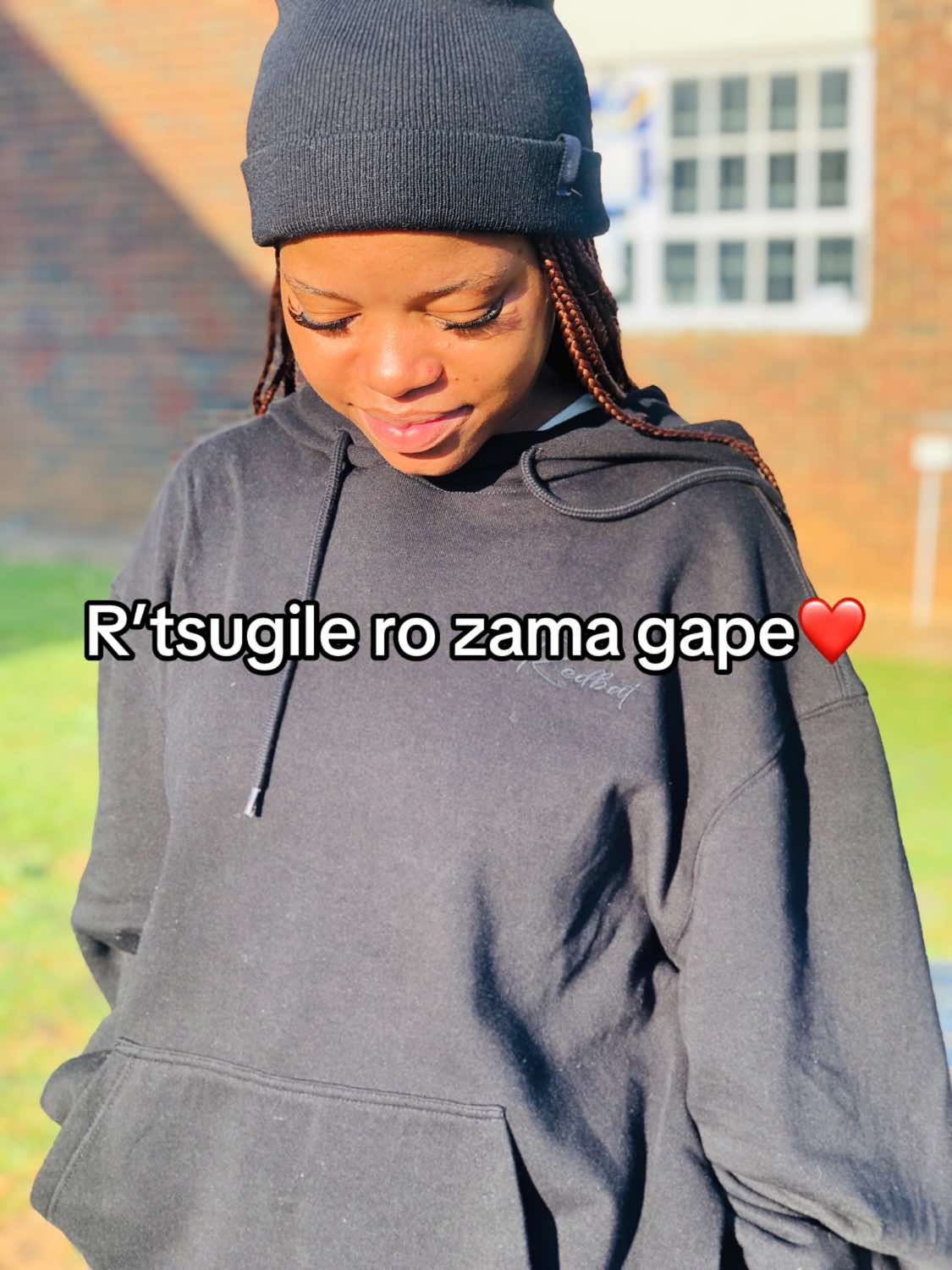 @MphoMokoena