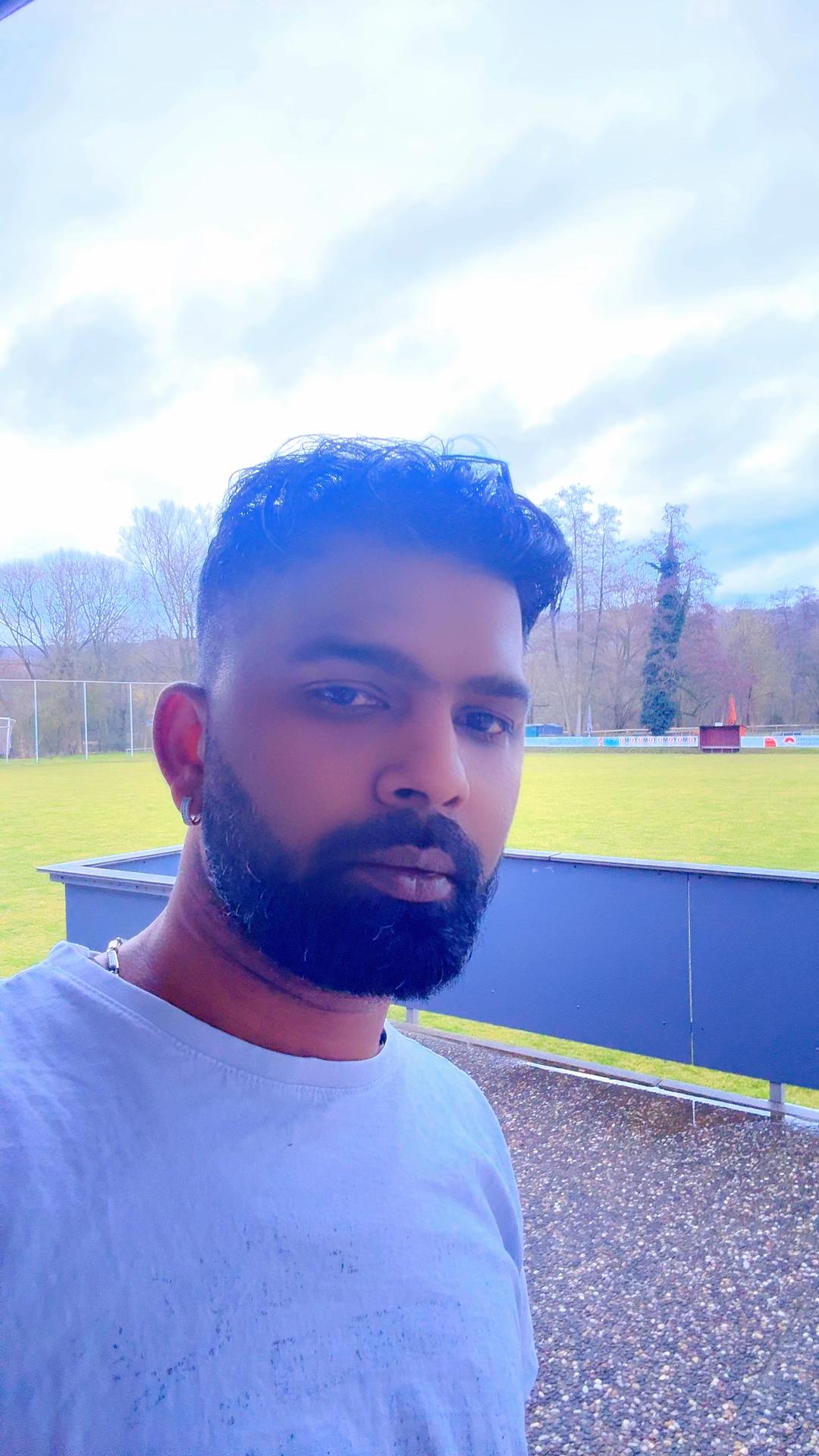 @R.M.Thiran.🇱🇰🇬🇧