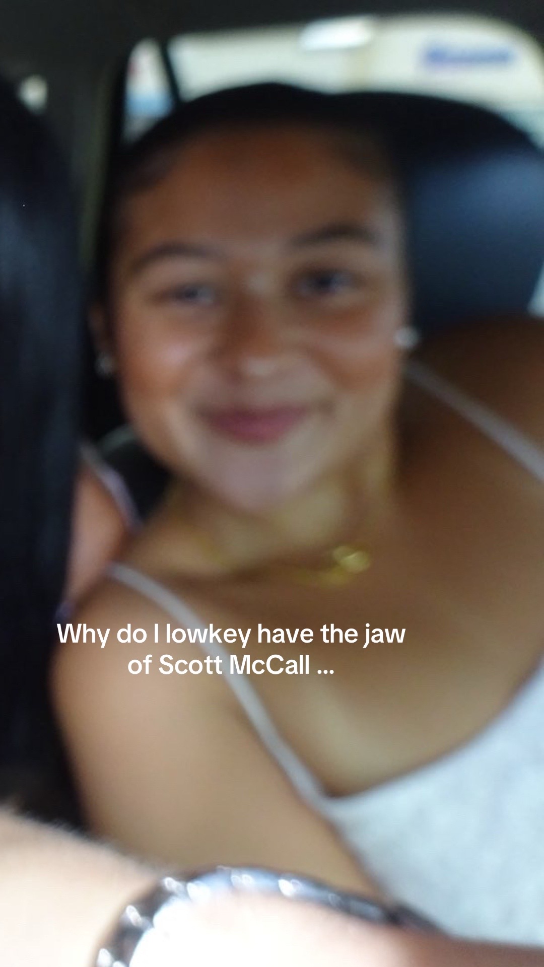 @Chlo