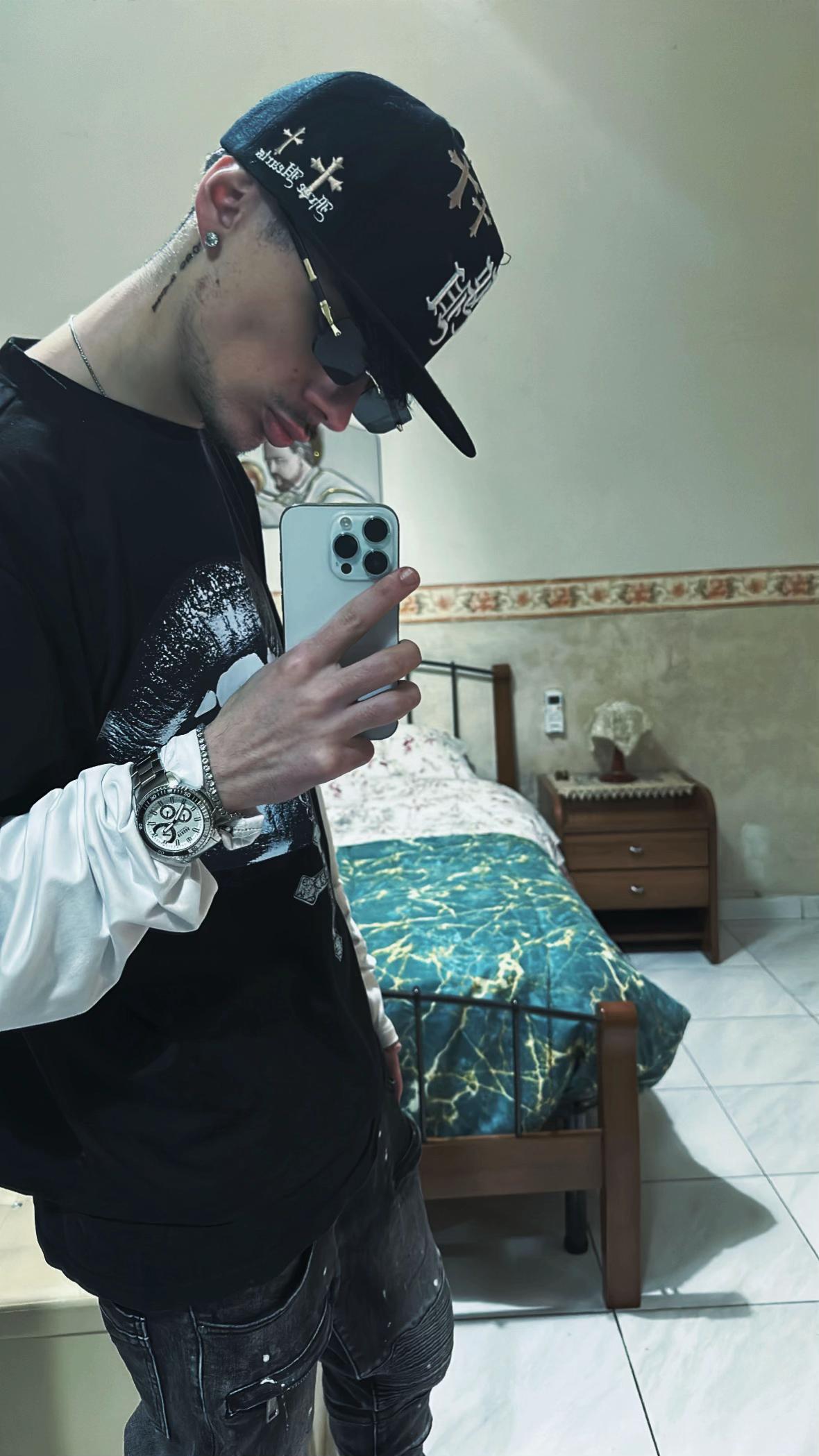 @S I M O N E