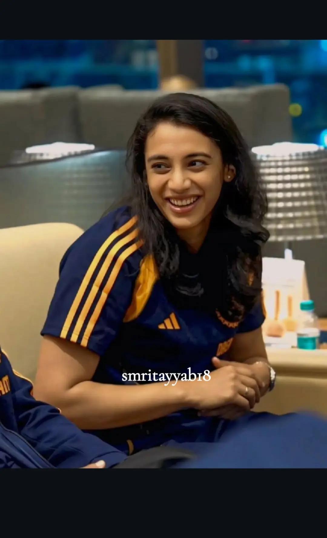 @Smriti Mandhana 18
