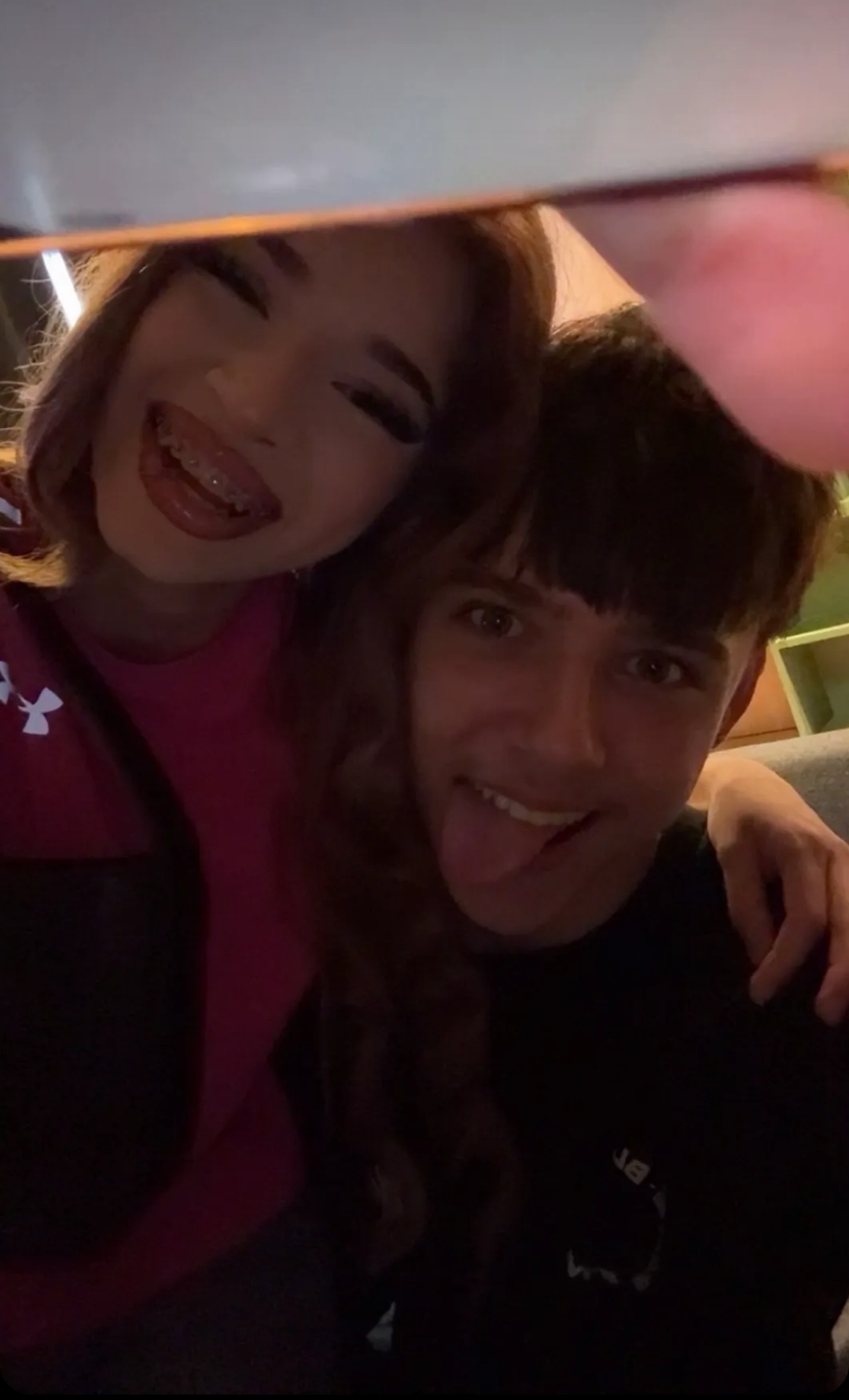 @Elijona binakaj