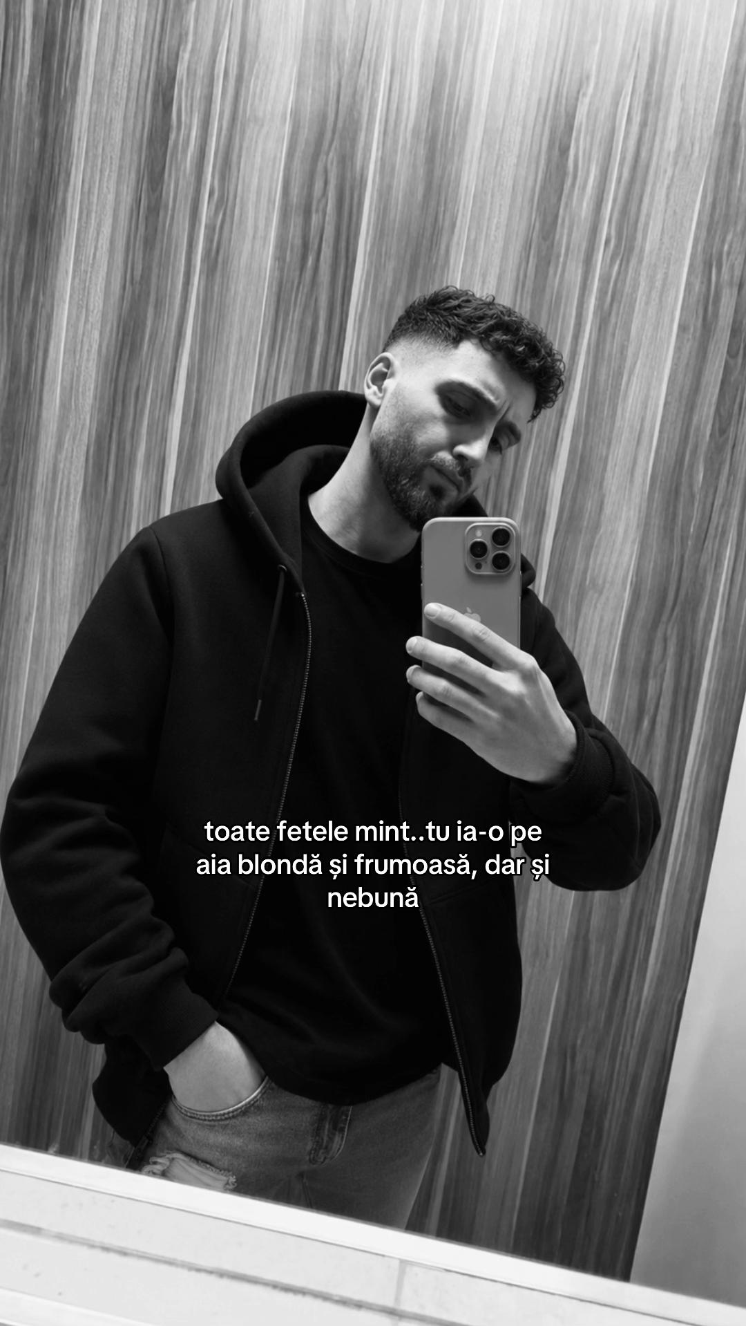 @𝐒