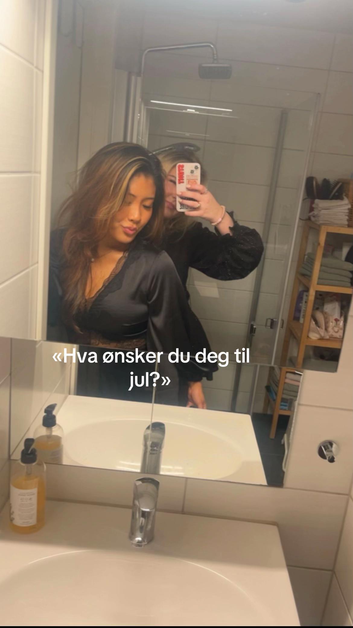 @HELENE LARSSON