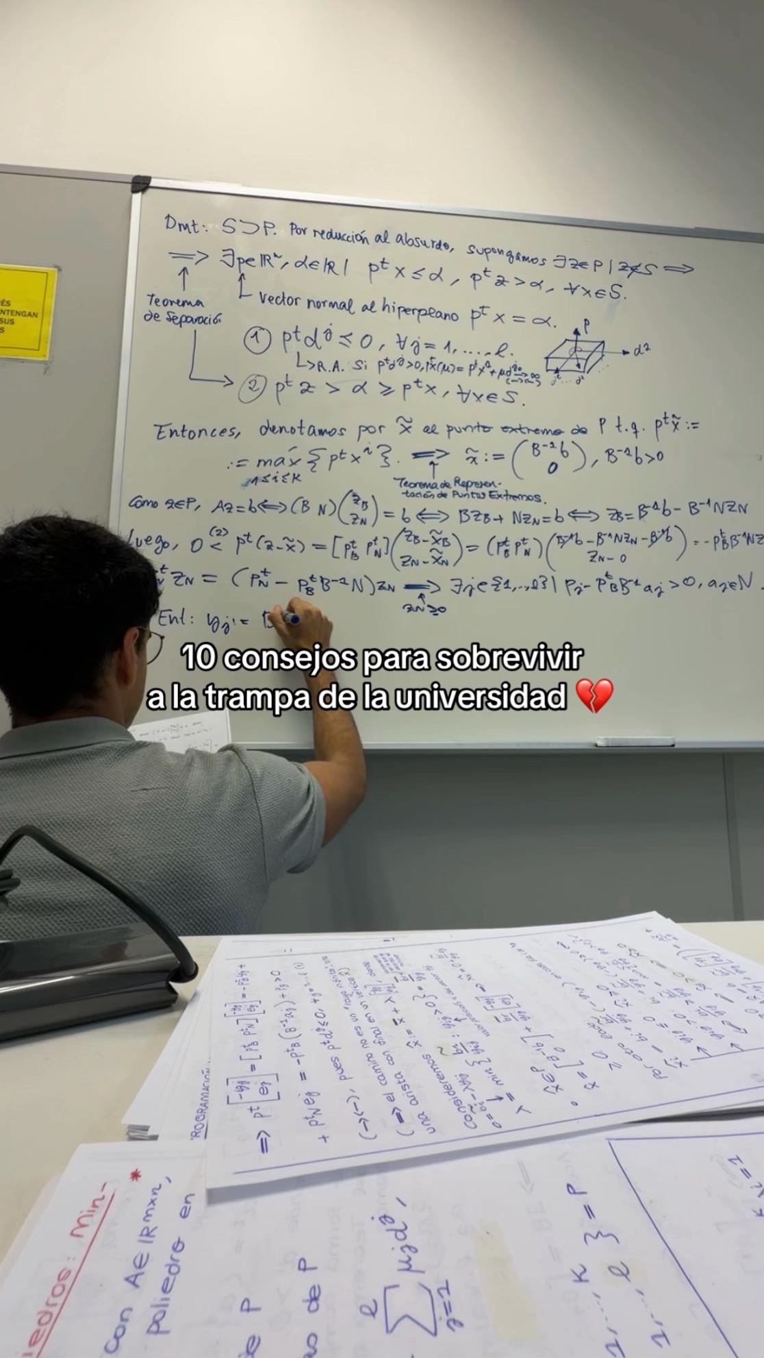 @Cristian González