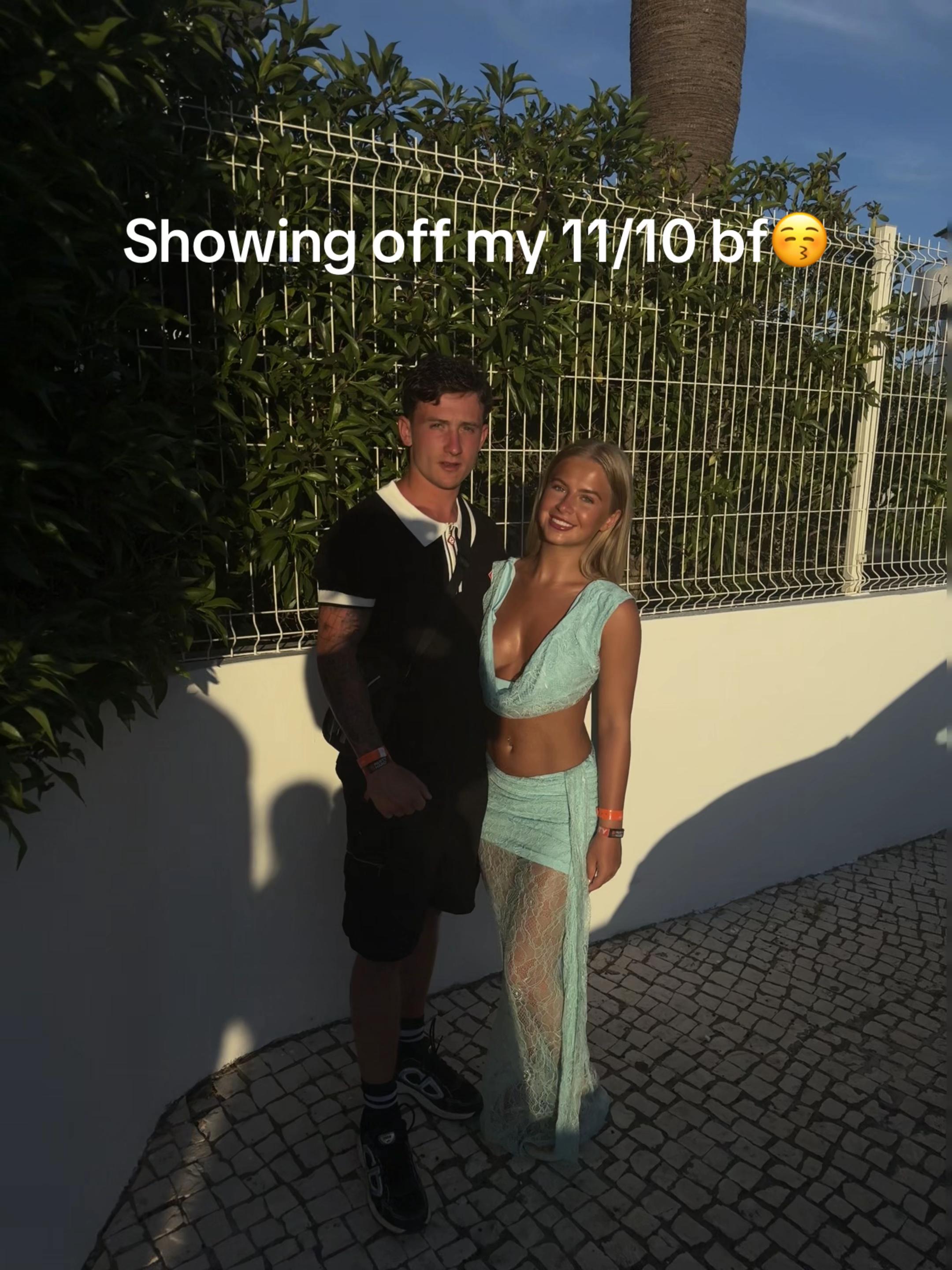 @mollywalker18x