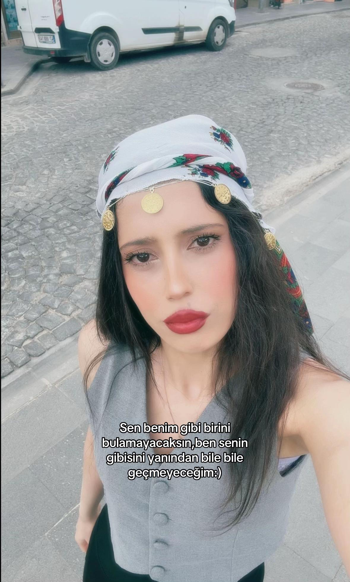 @&Ouml;yk&uuml;🦩