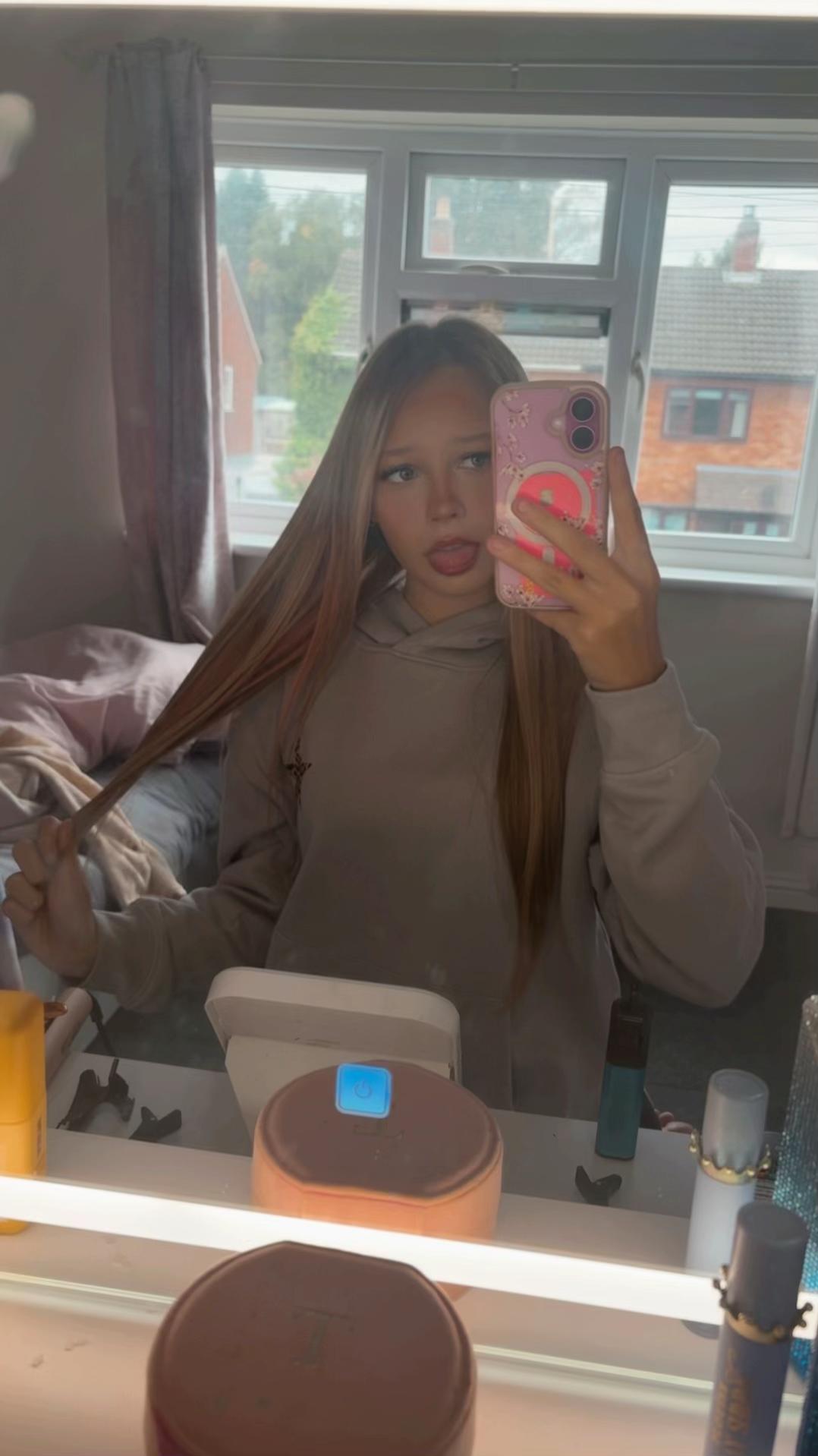 @𝒯ℴ𝓃🤍