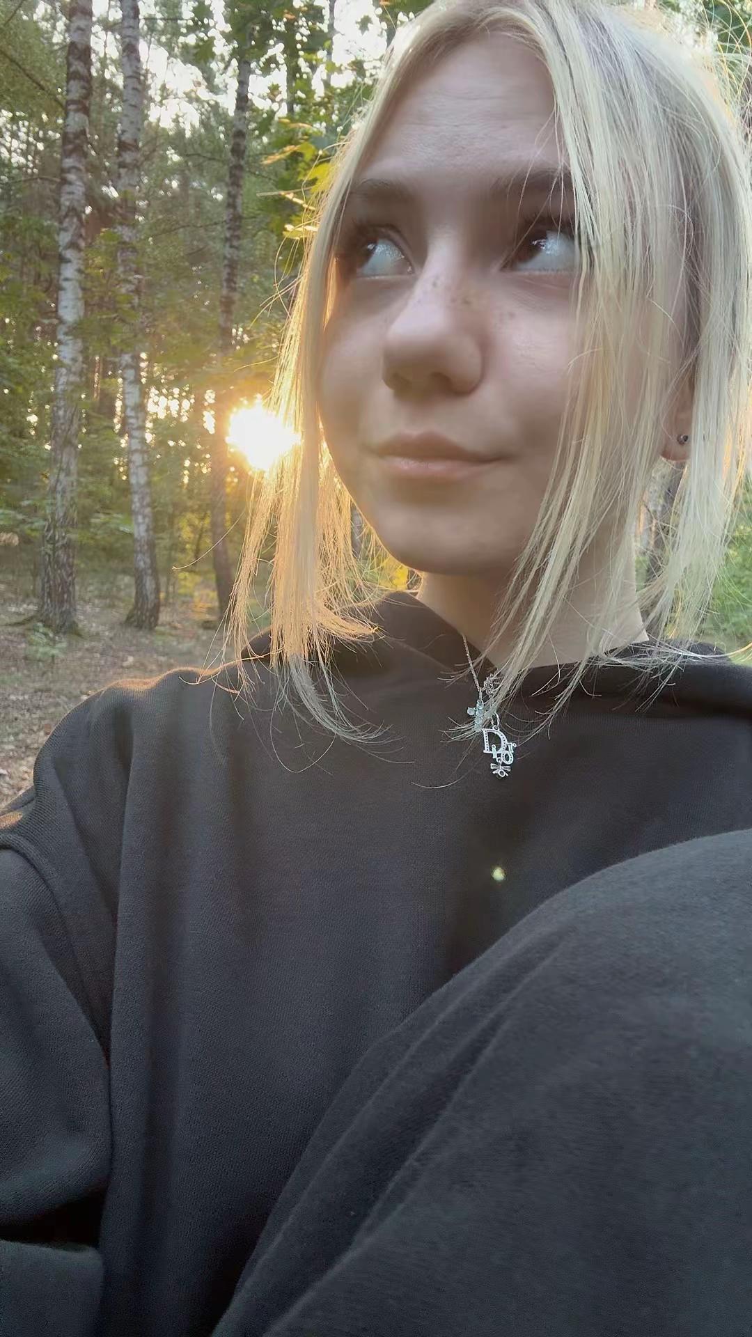 @Darikkiss