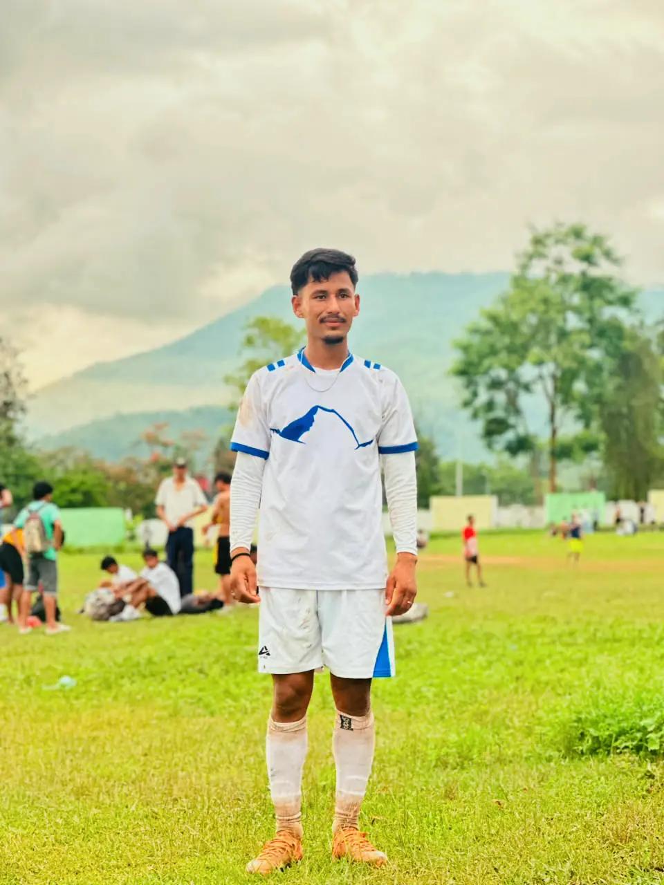 @Bishal 10 🇦🇷⚽