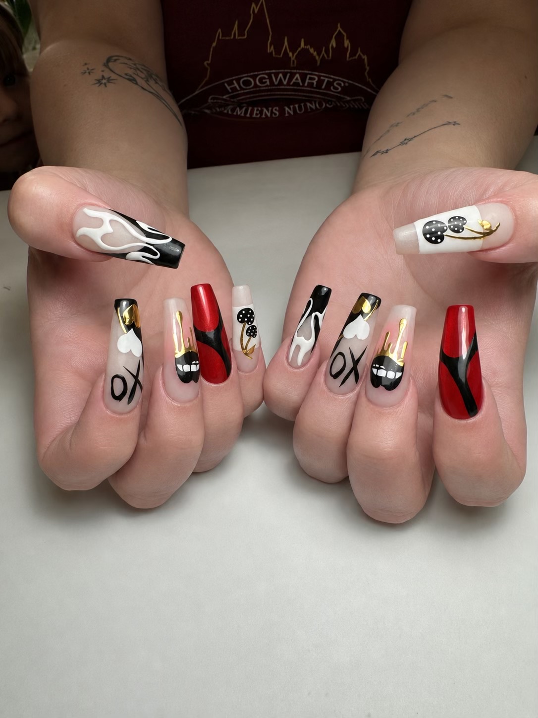@Skullpture_Nails
