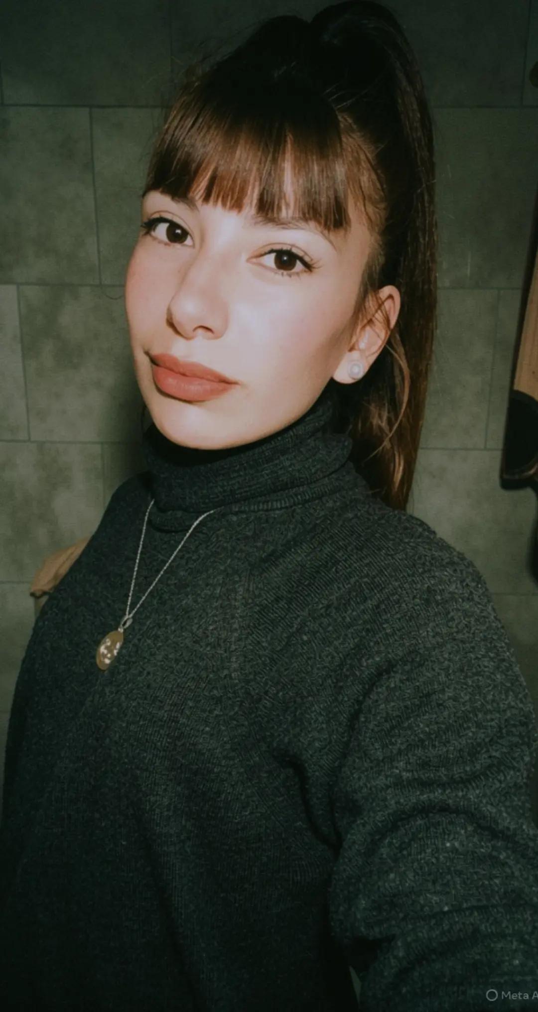 @Valentina 🖤