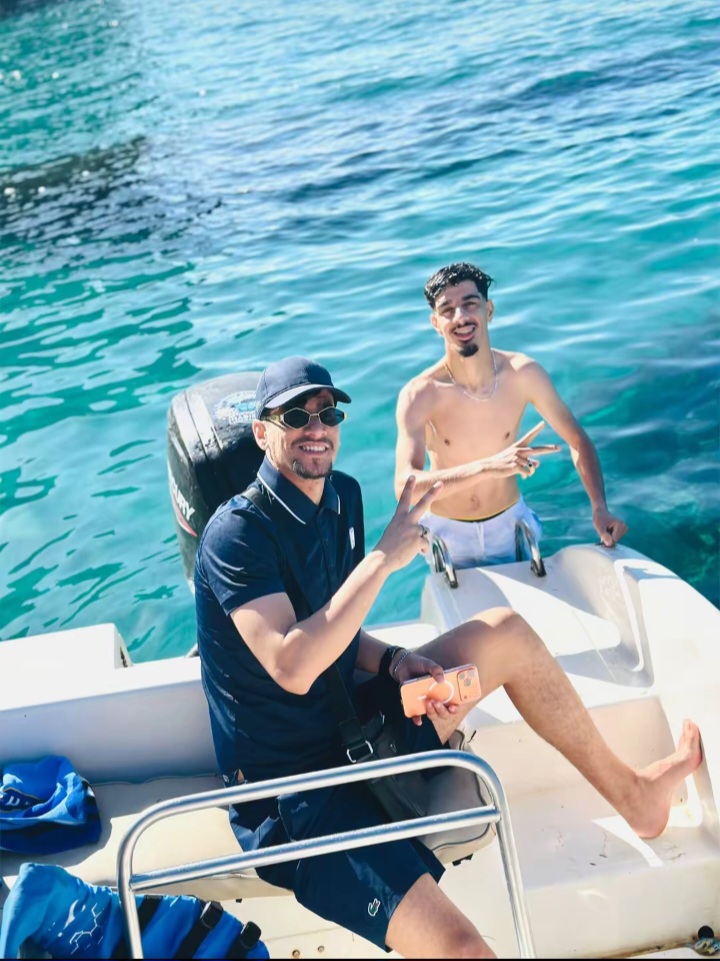 @🐬💙𝗿𝗮𝗳𝗶𝗸 𝗿𝗲𝗰𝗼𝗿𝗱🧡