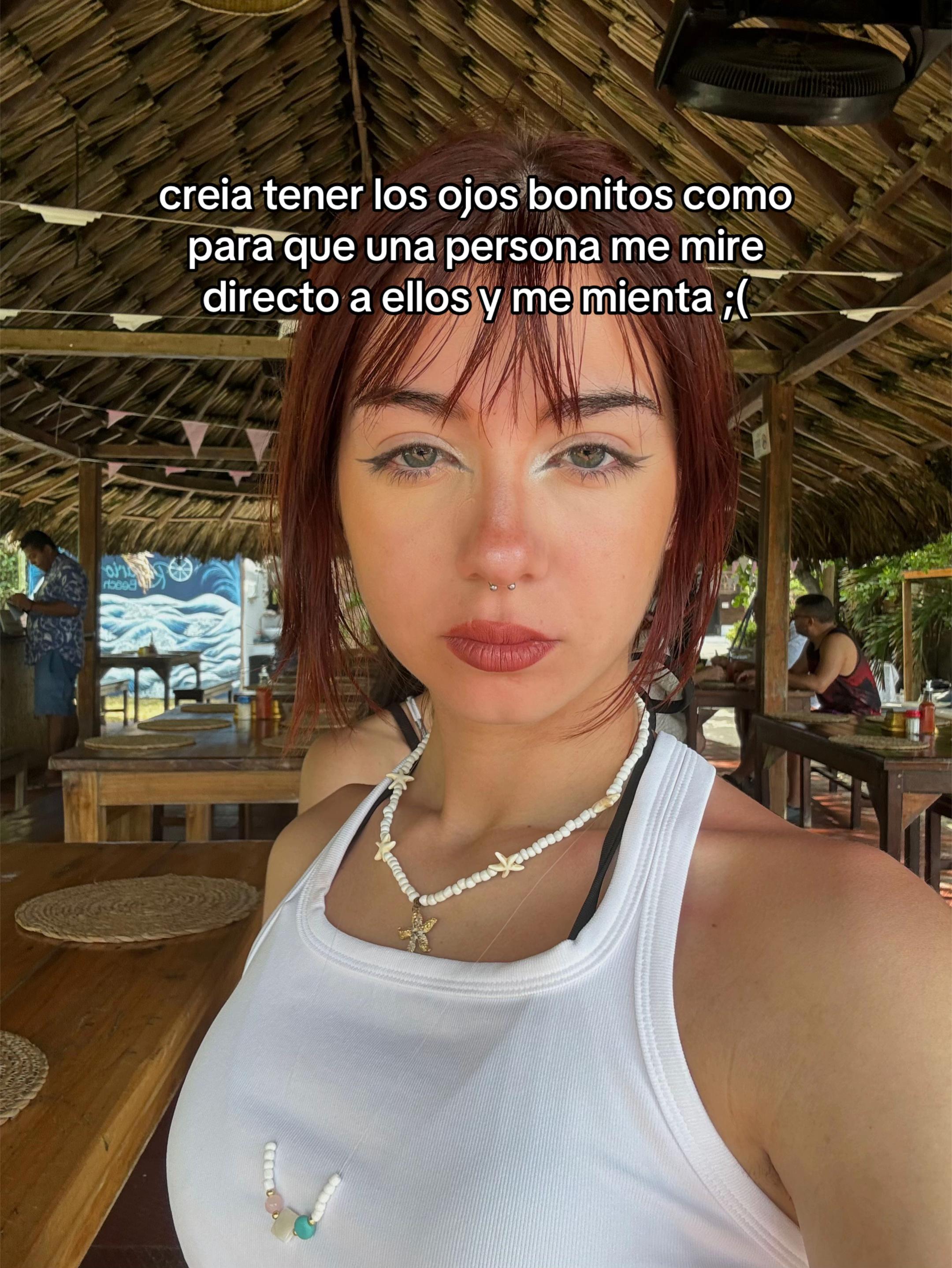 @vickyest