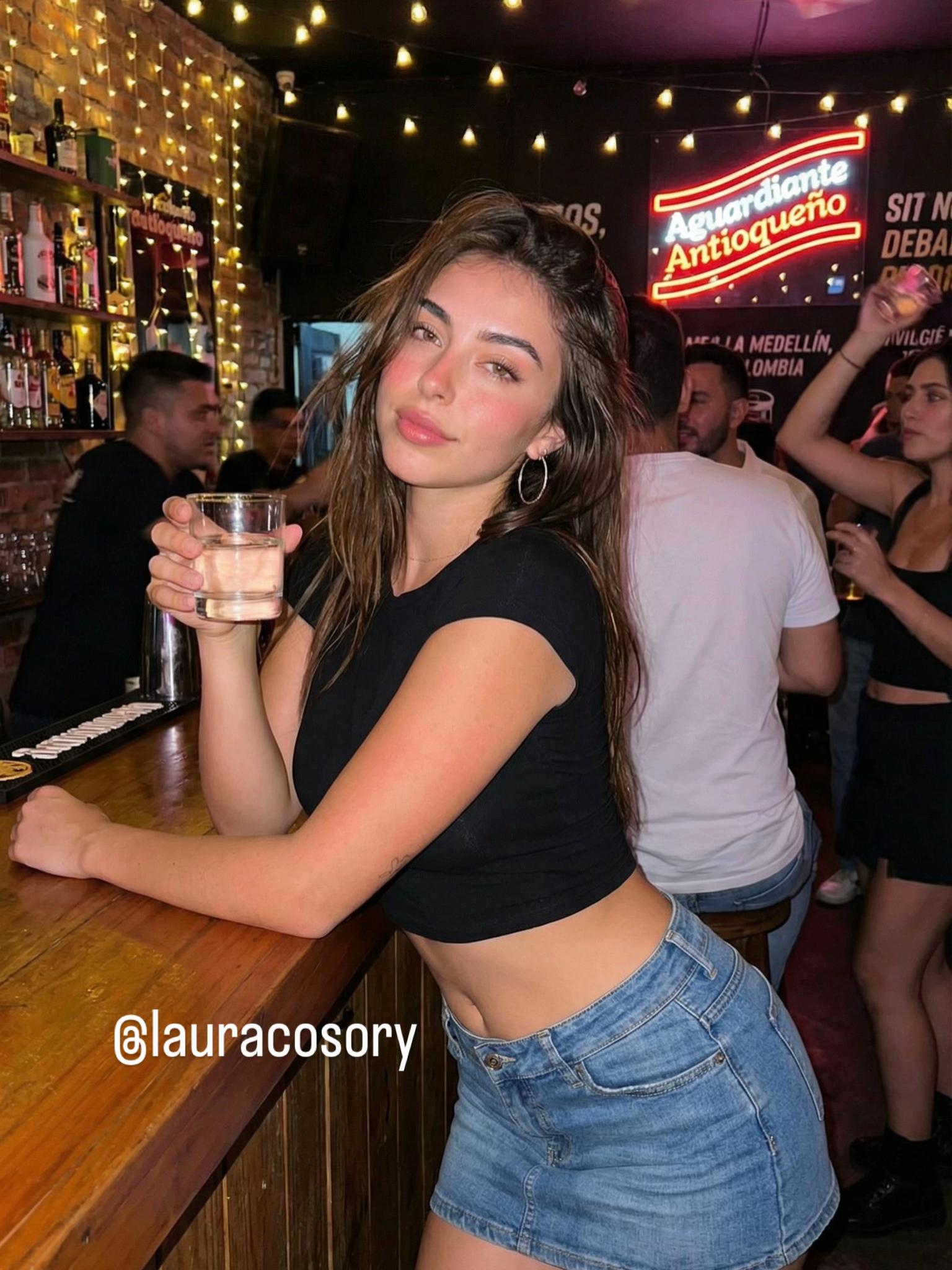 @Laucosory