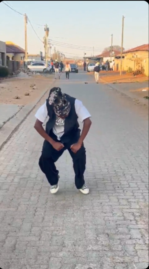 @Fefe Masigo🇿🇦