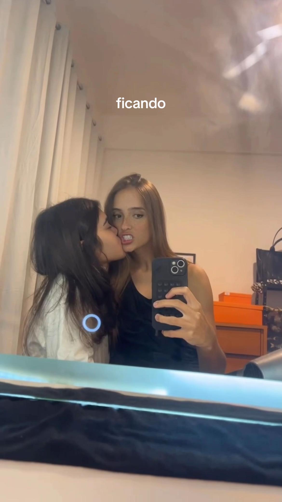 @laryssa