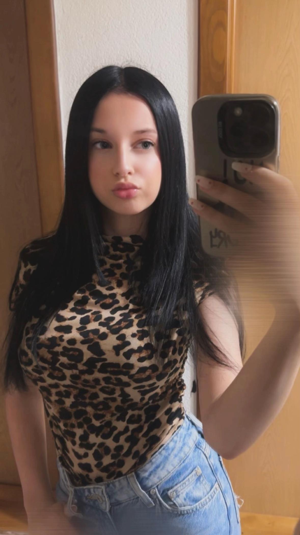 @⚜️