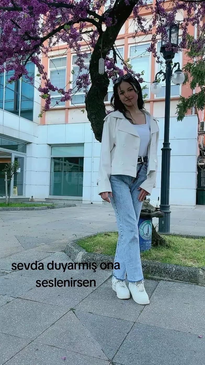 @Cemre_pasa