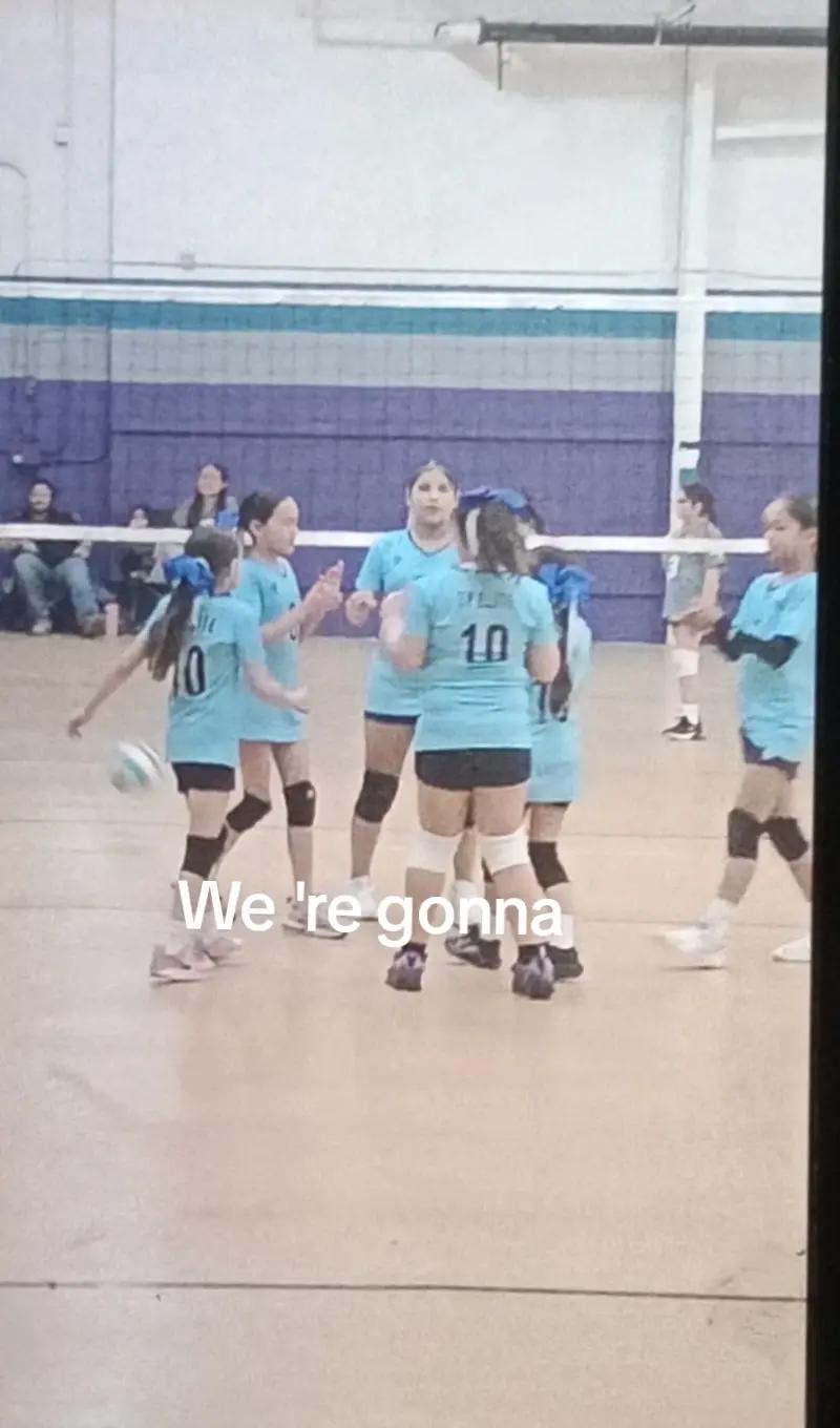 @Ximenaaaaaaaaaaaa🥇🏐🤍🖤🪩🔮