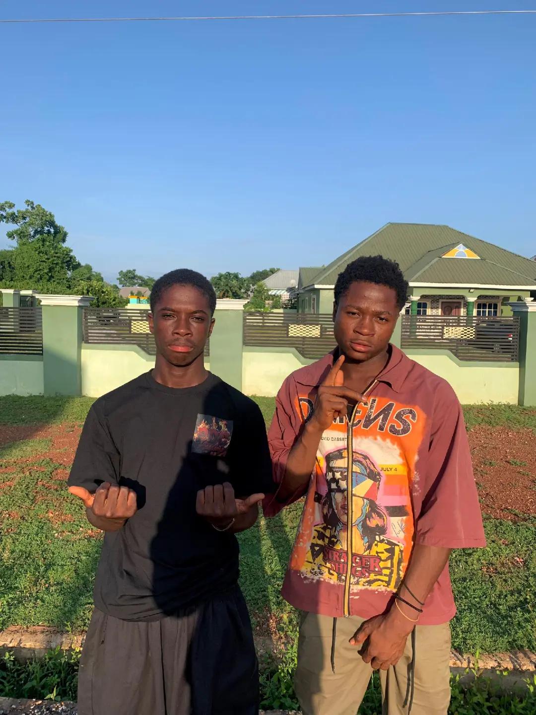 @shino Brown🇬🇭🇳🇬