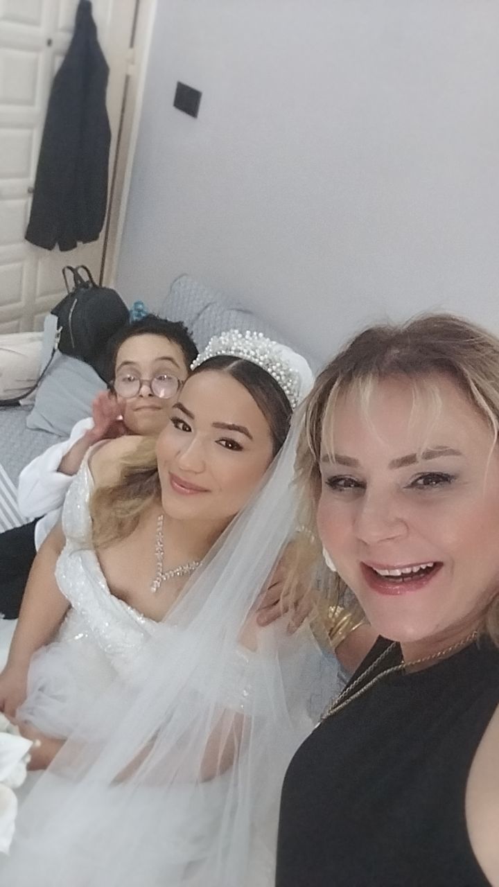 @Ayşegul Saruhan