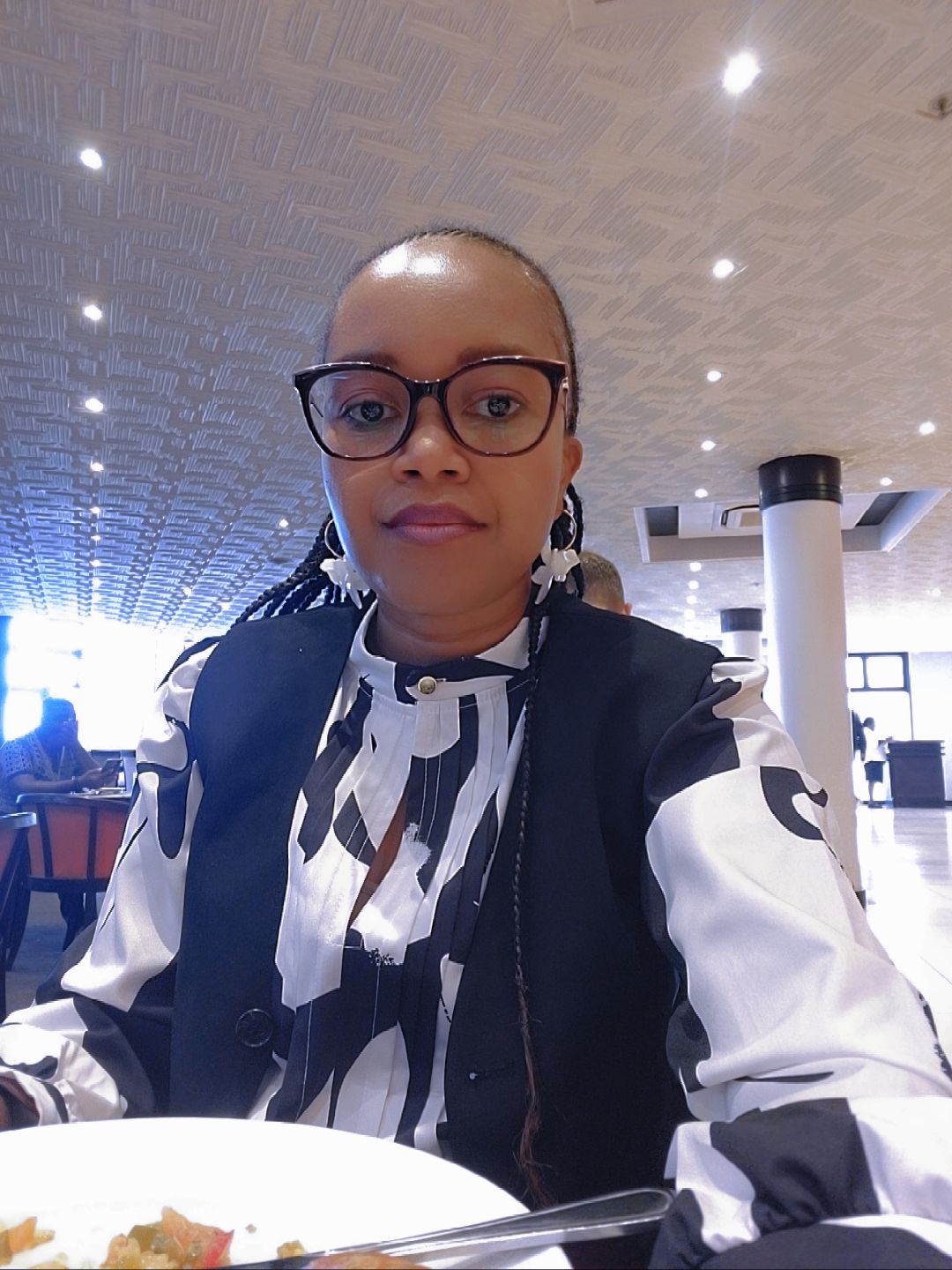 @Thozama Busakwe