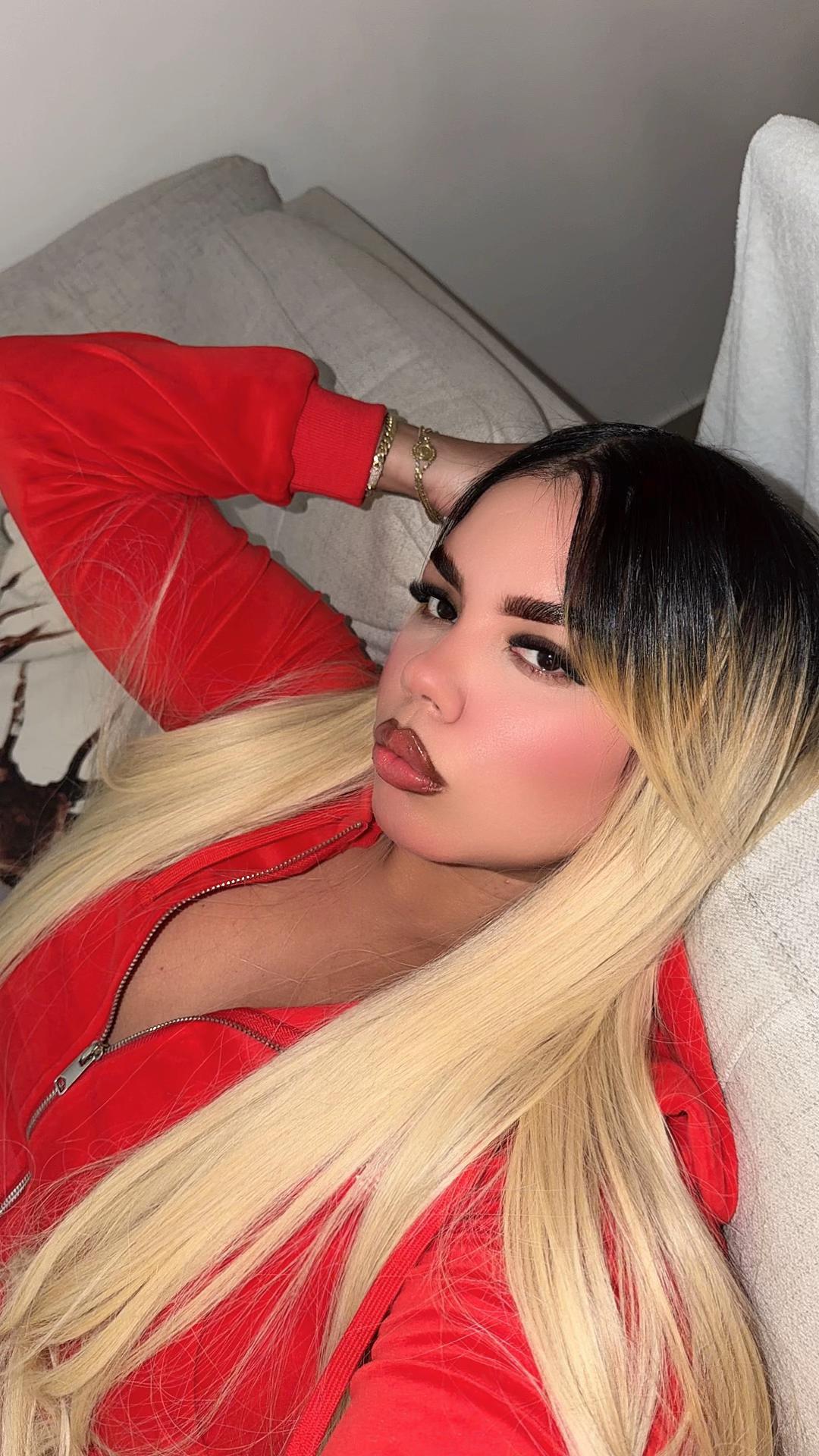 @yanelis254