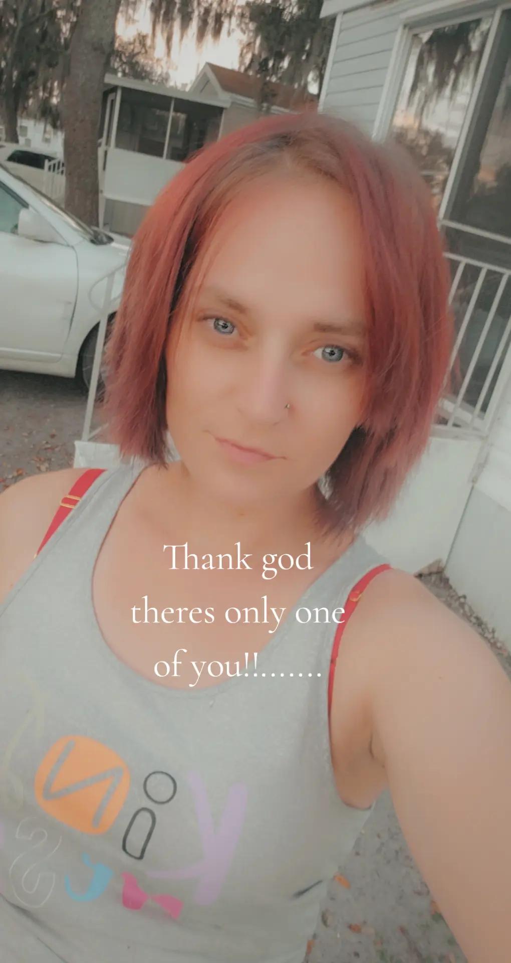 @Devine_Foxi
