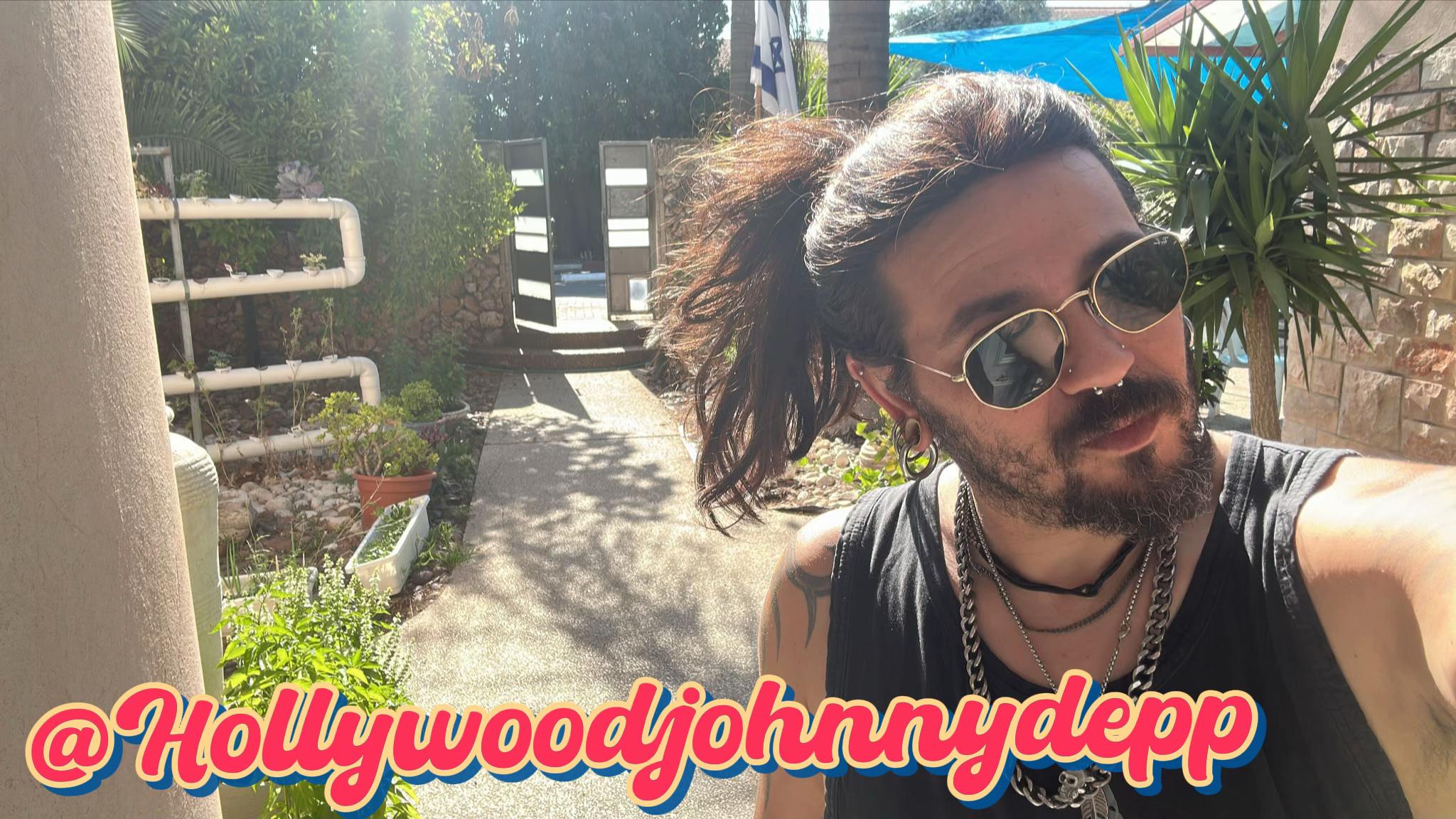 @IamHollywoodjohnnydepp